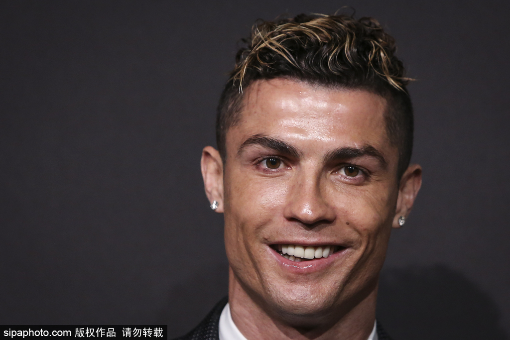 皮克：法国队纸面实力最强，但只有球星还远远不够（皮克：法国纸面实力顶尖，单靠球星远远不够）