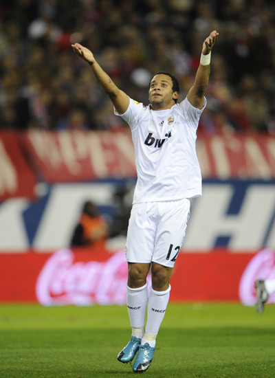 亨德森打进布伦特福德处子球后庆祝动作致敬若塔：20永恒❤️（亨德森收获布伦特福德首球，庆祝动作致敬若塔：20永不褪色）