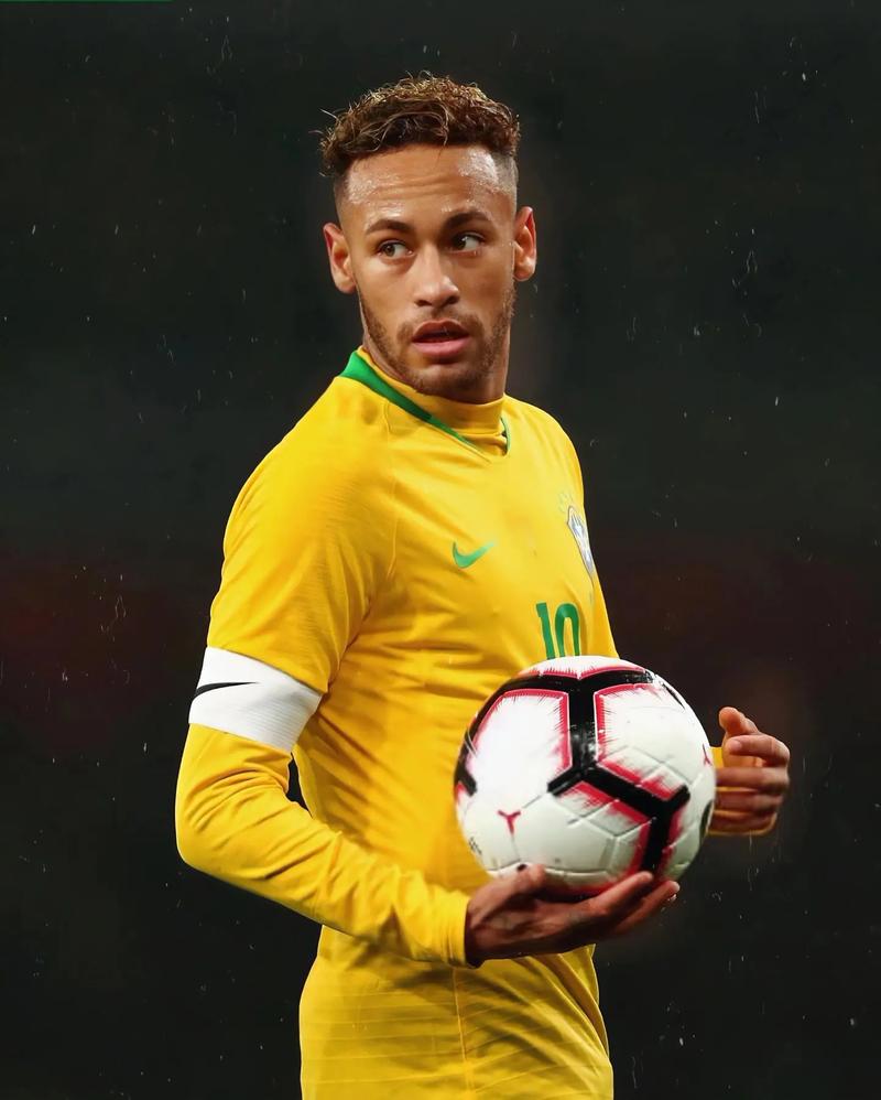 87年主场不败！梅里诺传射建功，阿森纳2-0小蜜蜂十一轮不败领跑（87年主场不败纪录延续！梅里诺一传一射，阿森纳2-0小蜜蜂，十一轮不败稳居榜首）