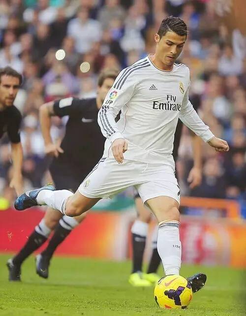 记者：曼奇尼执教萨德年薪1100万欧，成为世界薪酬第9高教练